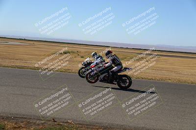 media/Aug-13-2023-CRA (Sun) [[1cfc37a6fb]]/Race 3 600 Superbike/Grid Shots/